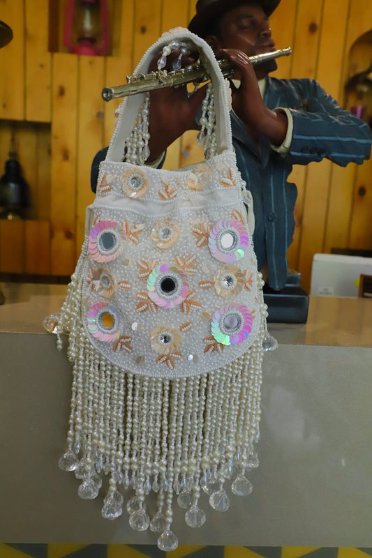 Sippy Crystal Luxe Clutch