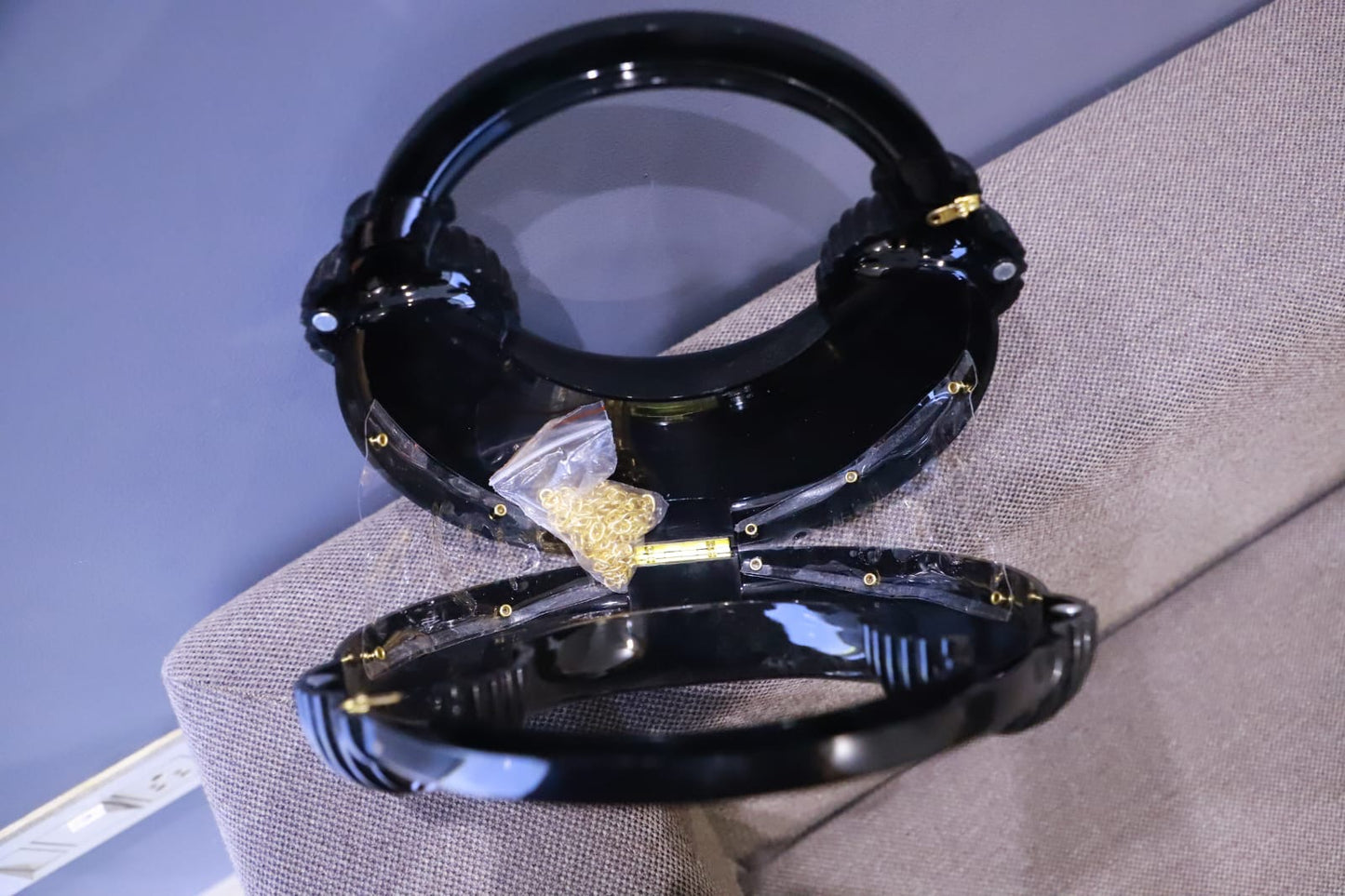 Round acrylic black clutch bag