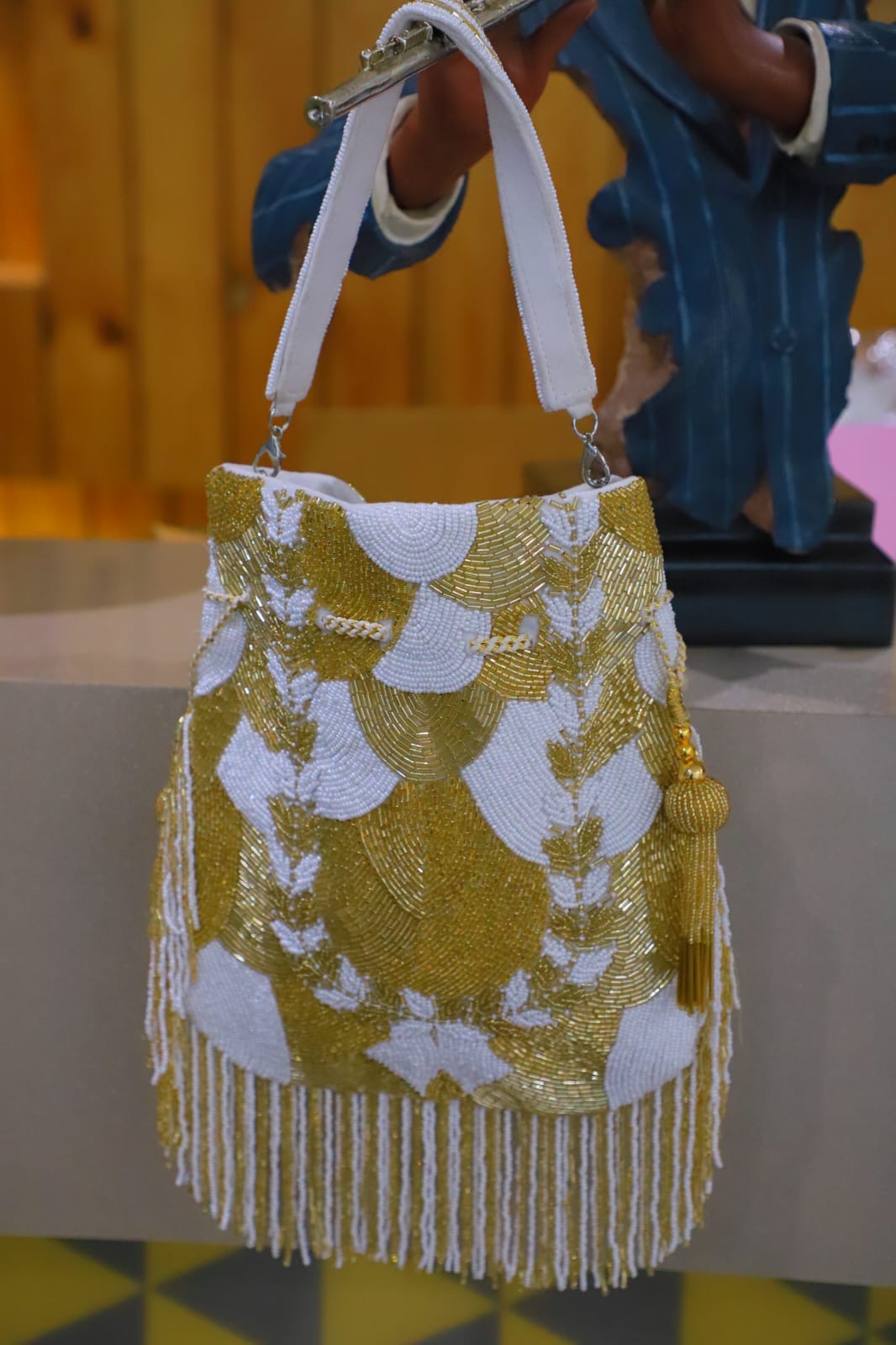 Cutdaana potli bag