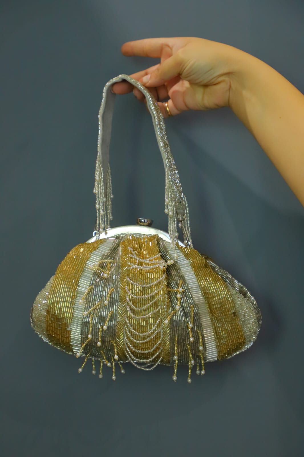 The Silvergold Cutdaana Clutch Bag