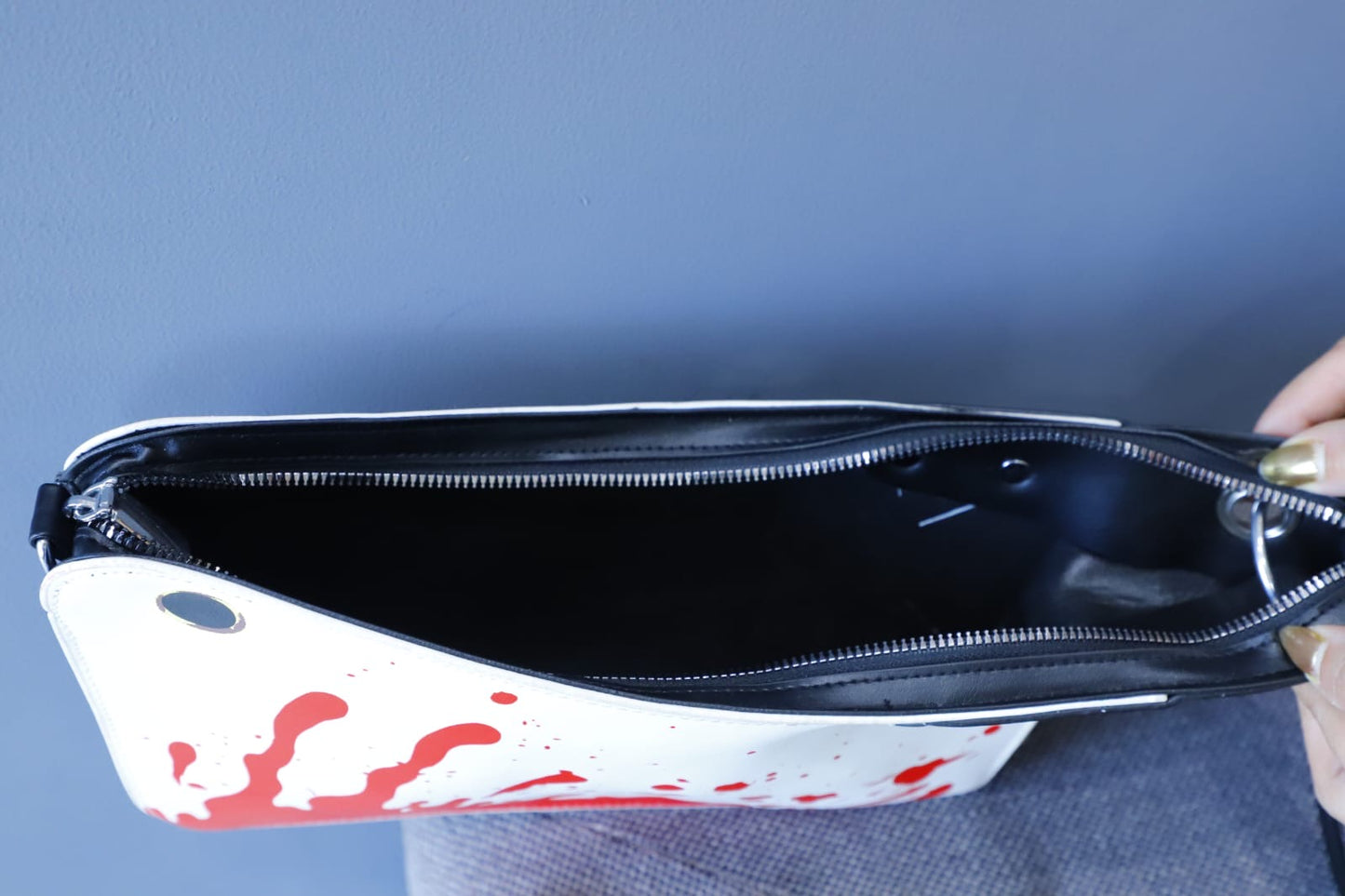 Sling bag knife style