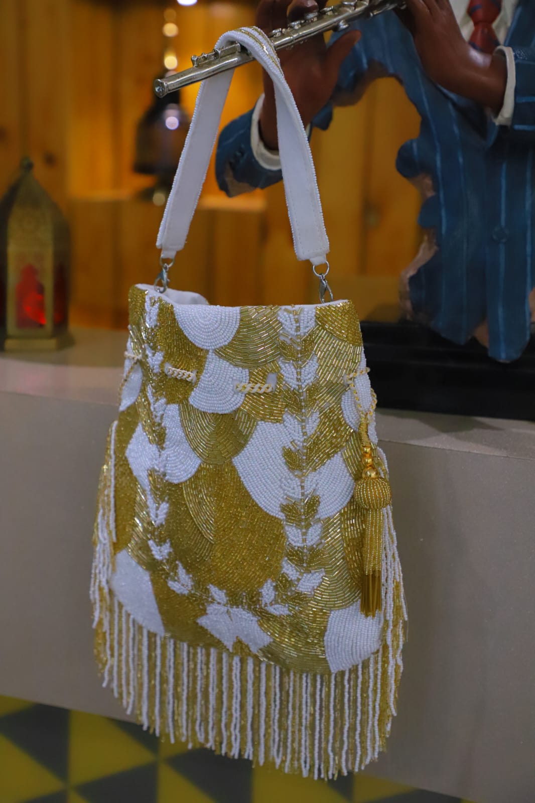 Cutdaana potli bag