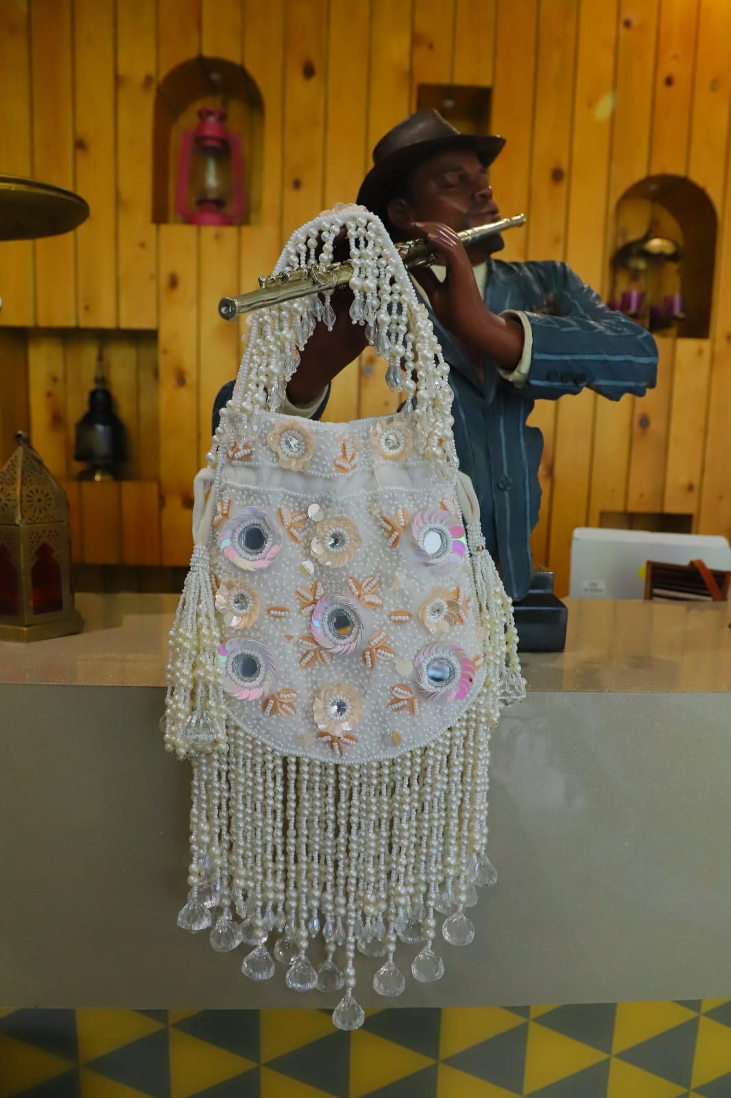Sippy Crystal Luxe Clutch