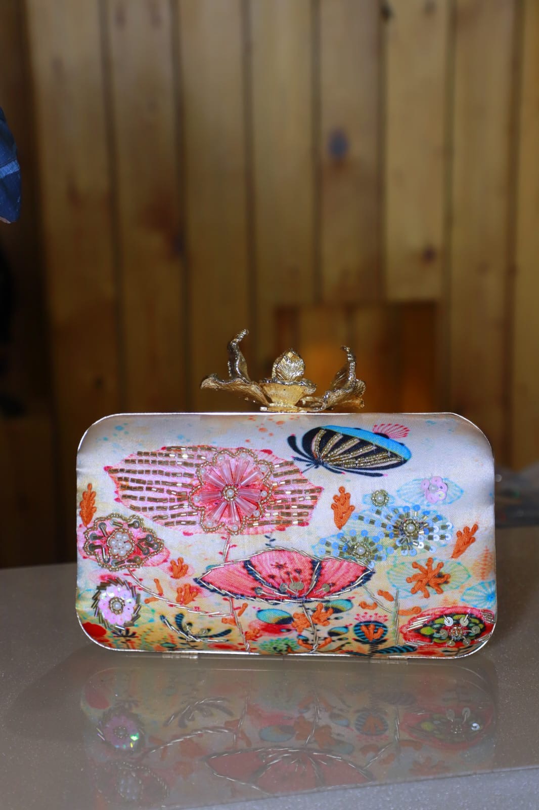 Printed clutch bag